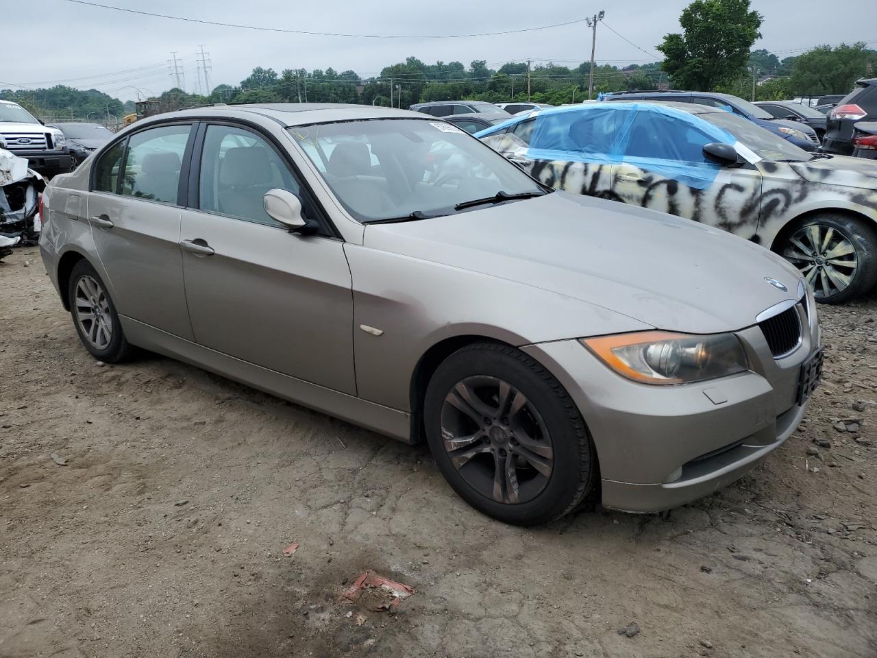 WBAVC93557KZ72262 2007 BMW 328 Xi