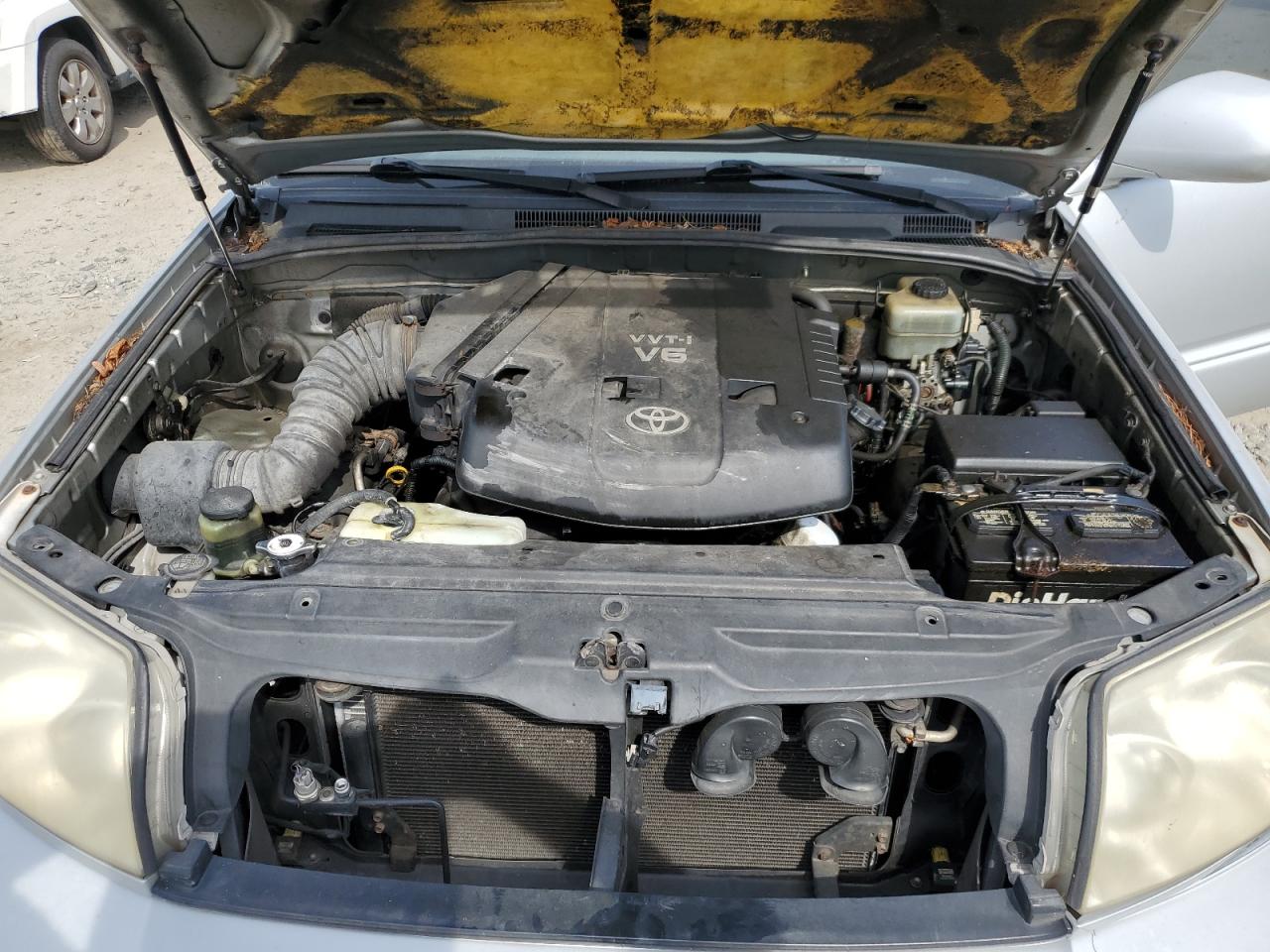 JTEBU17R858032884 2005 Toyota 4Runner Limited