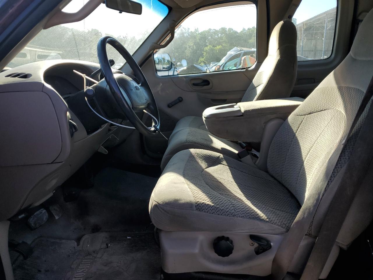 1FTRX17W5YNA57960 2000 Ford F150