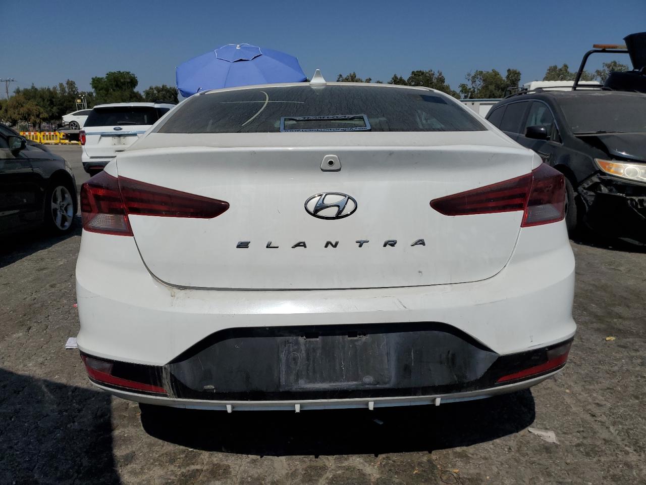 2020 Hyundai Elantra Sel vin: 5NPD84LF8LH560583