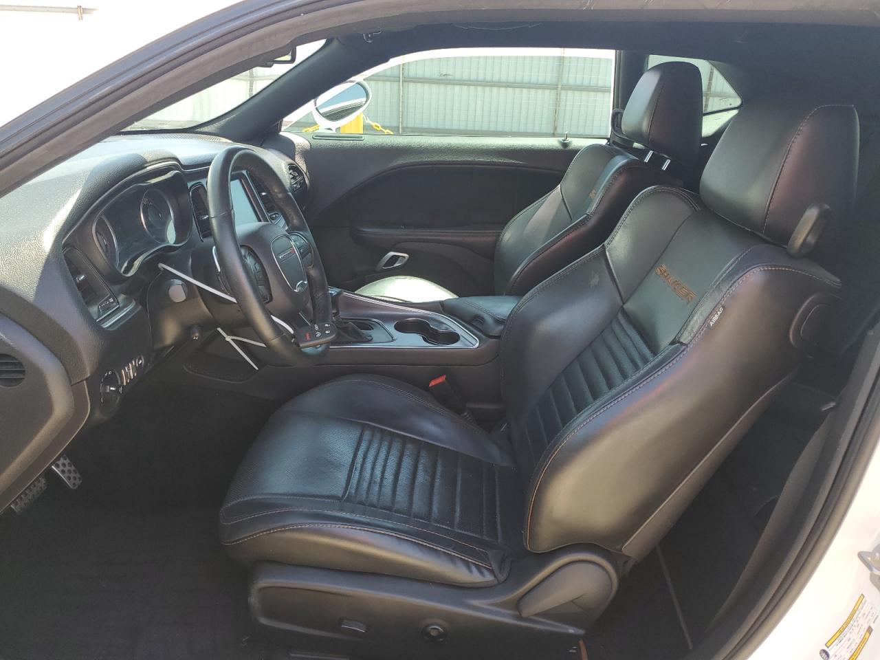 2C3CDZBT2GH232431 2016 Dodge Challenger R/T