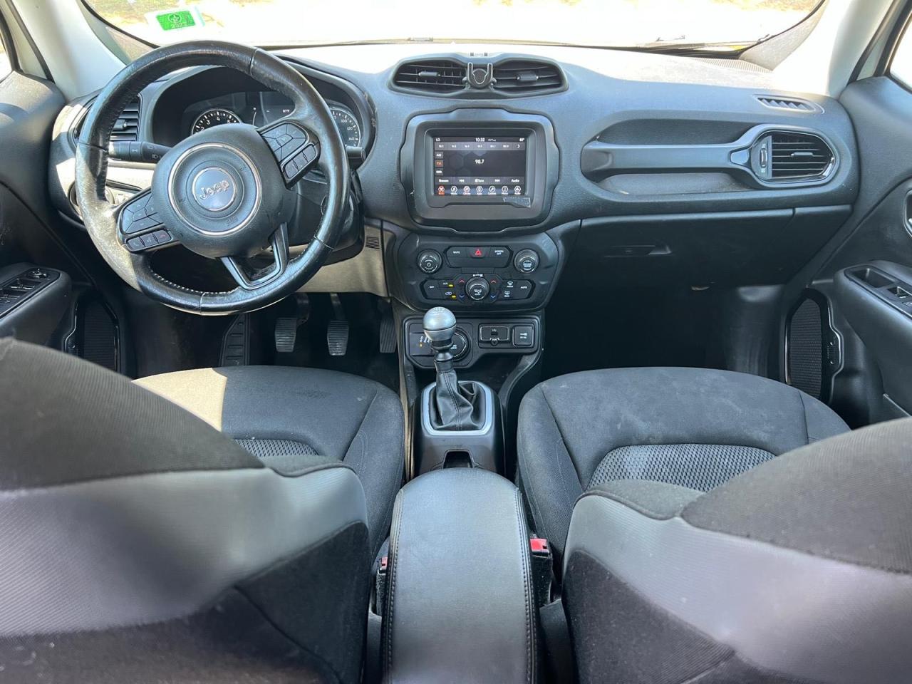 2018 Jeep Renegade Latitude vin: ZACCJBBH1JPH25658