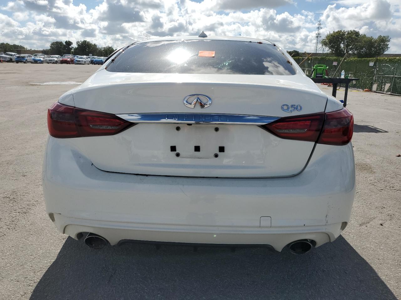 JN1EV7AP0JM359521 2018 Infiniti Q50 Luxe