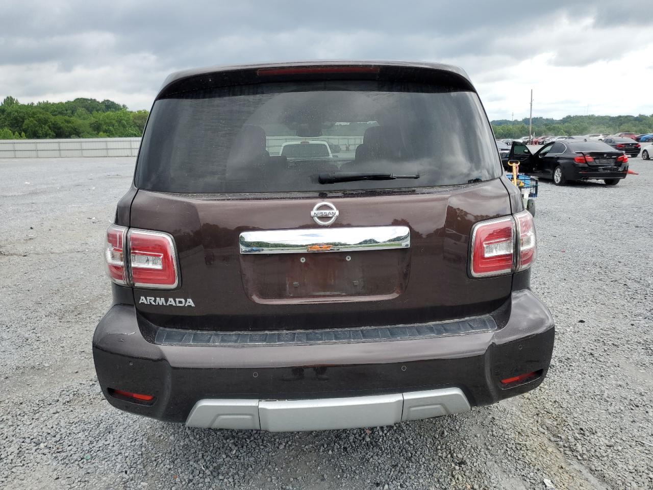 JN8AY2ND3J9050882 2018 Nissan Armada Sv