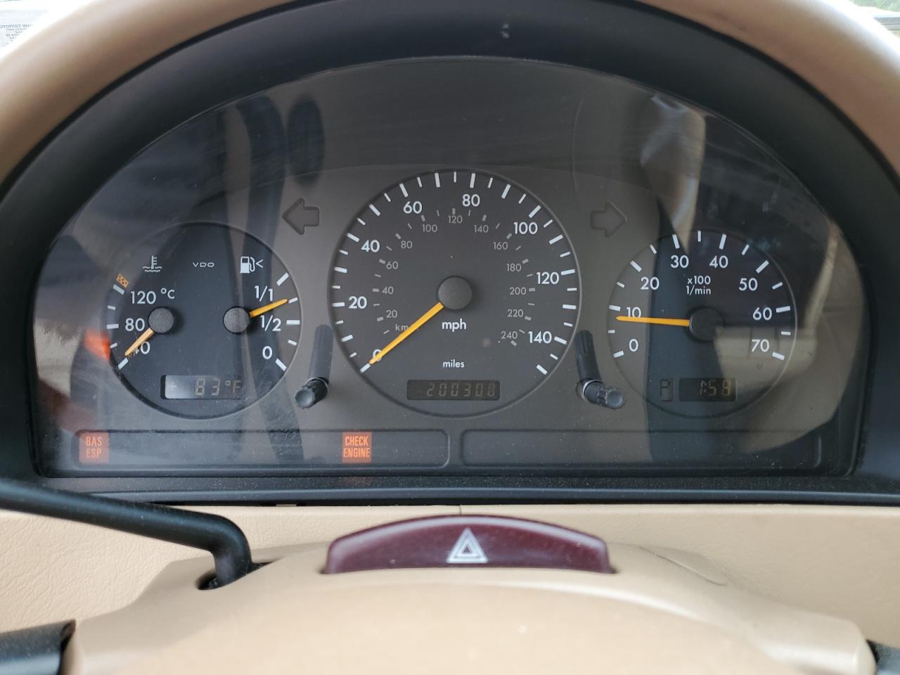 4JGAB75E94A464640 2004 Mercedes-Benz Ml 500