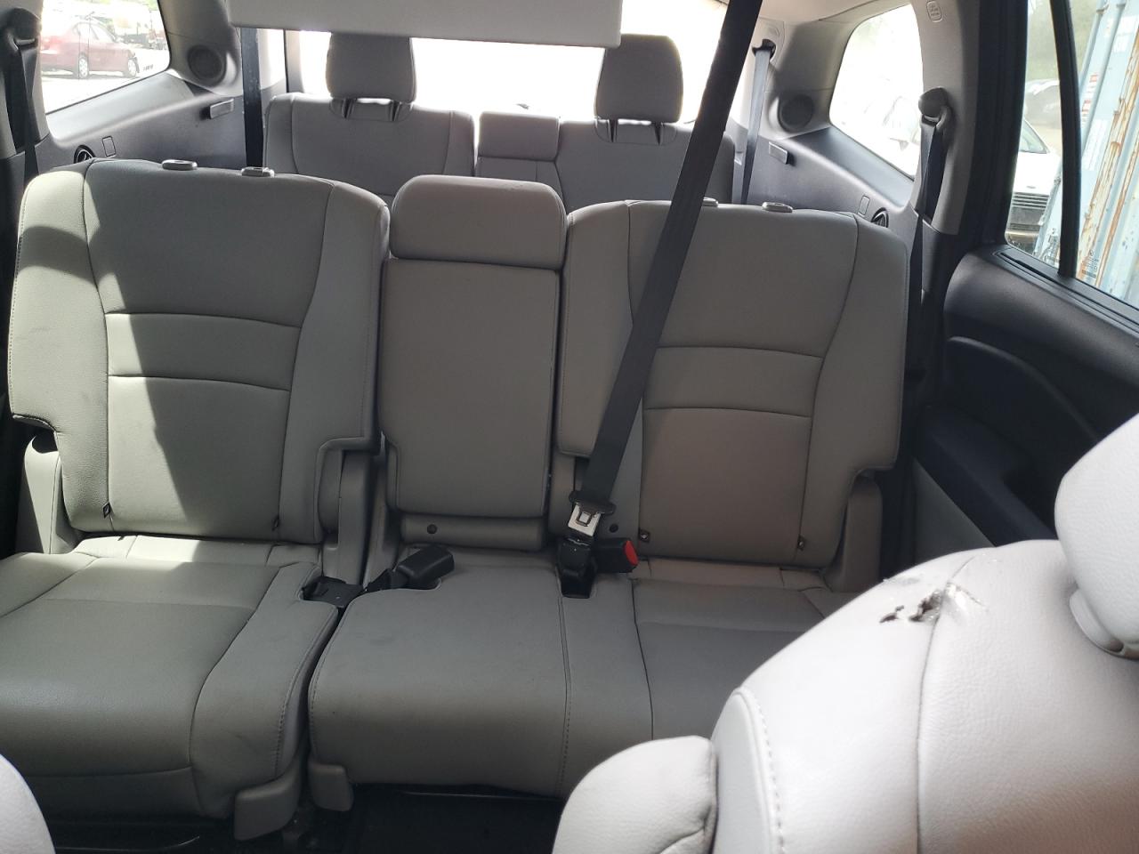 5FNYF6H93JB048196 2018 Honda Pilot Touring