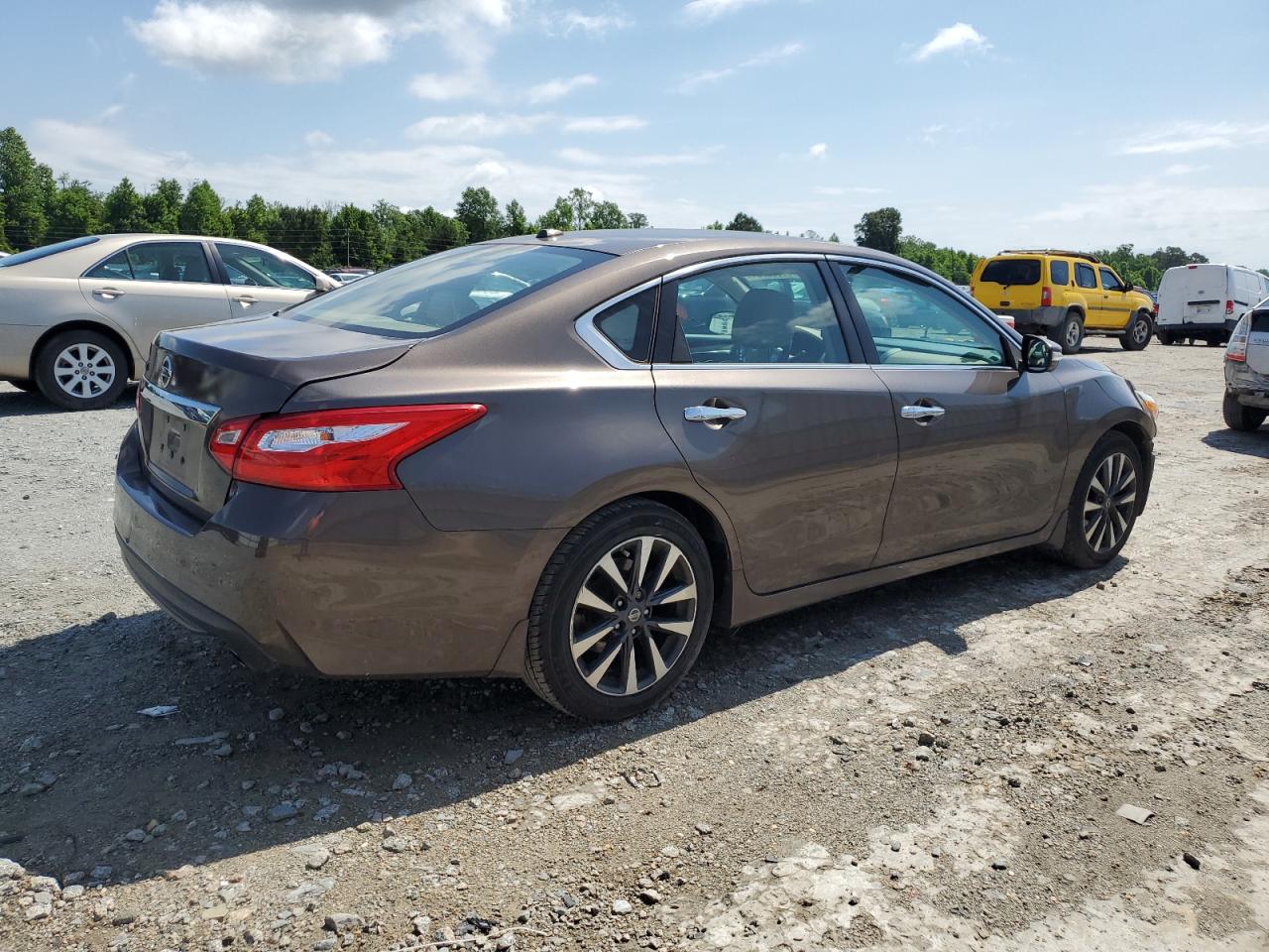 1N4AL3AP0GC126107 2016 Nissan Altima 2.5