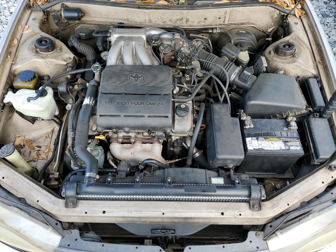 JT2GK13E3R0049477 1994 Toyota Camry Xle