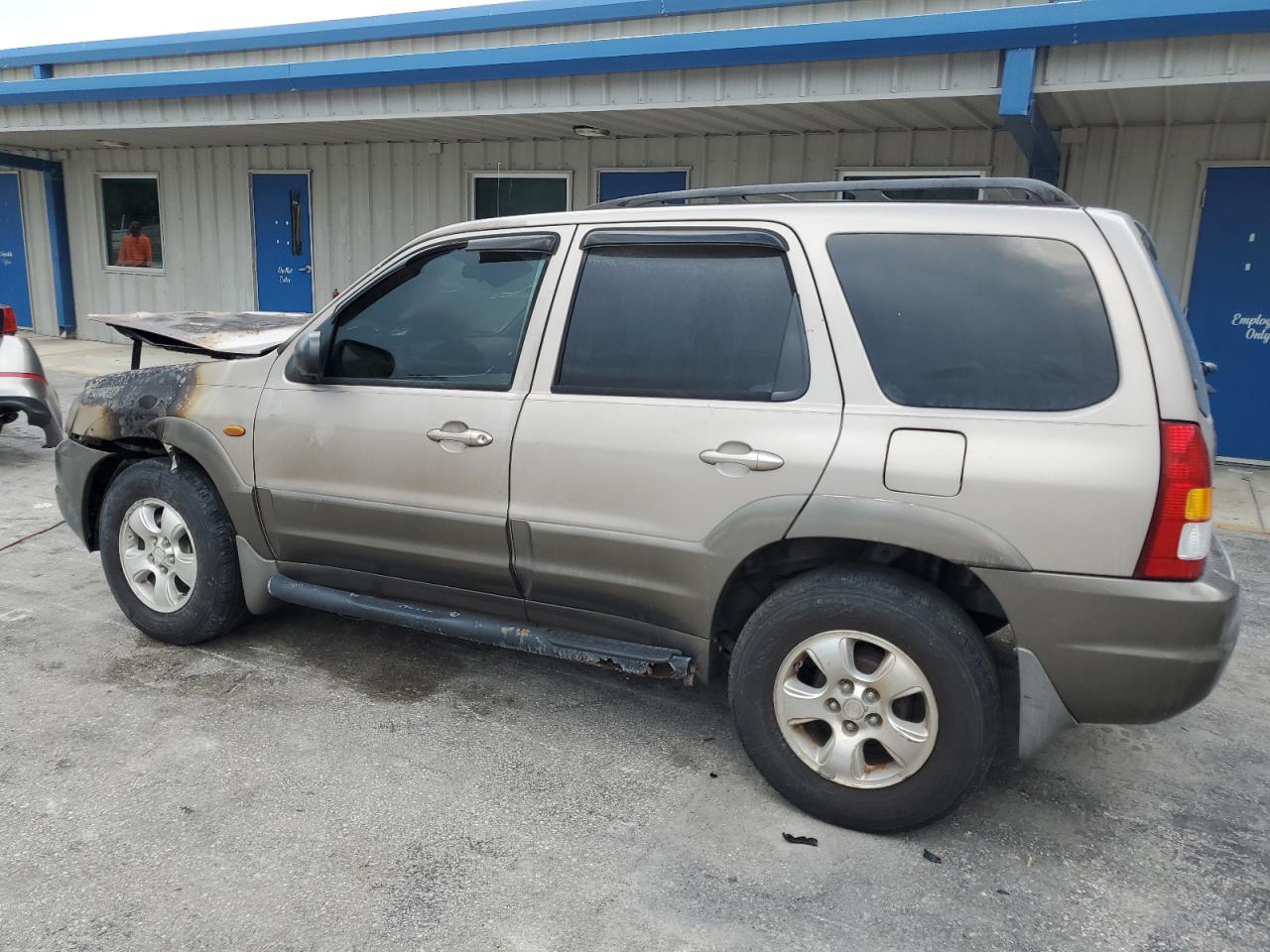 4F2YU09182KM43569 2002 Mazda Tribute Lx