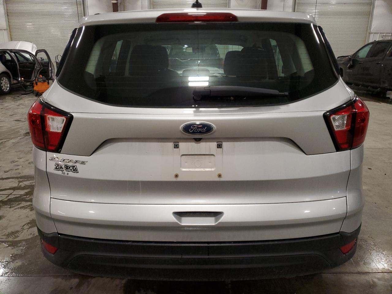 2019 Ford Escape S vin: 1FMCU0F73KUA54809