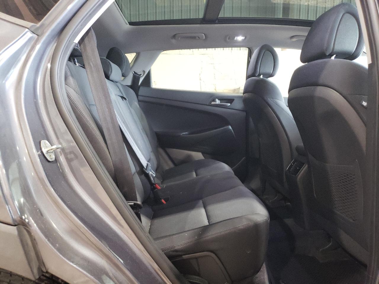 KM8J33A23HU495999 2017 Hyundai Tucson Limited