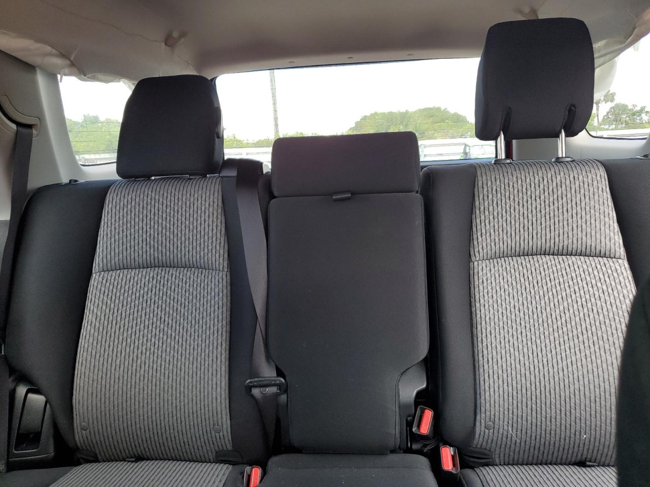 JTEZU5JRXJ5172428 2018 Toyota 4Runner Sr5