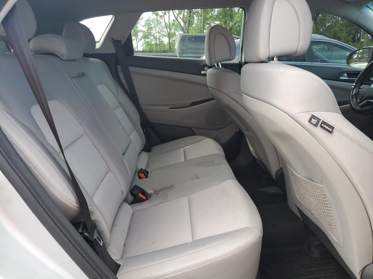 KM8J3CA46JU745985 2018 Hyundai Tucson Sel