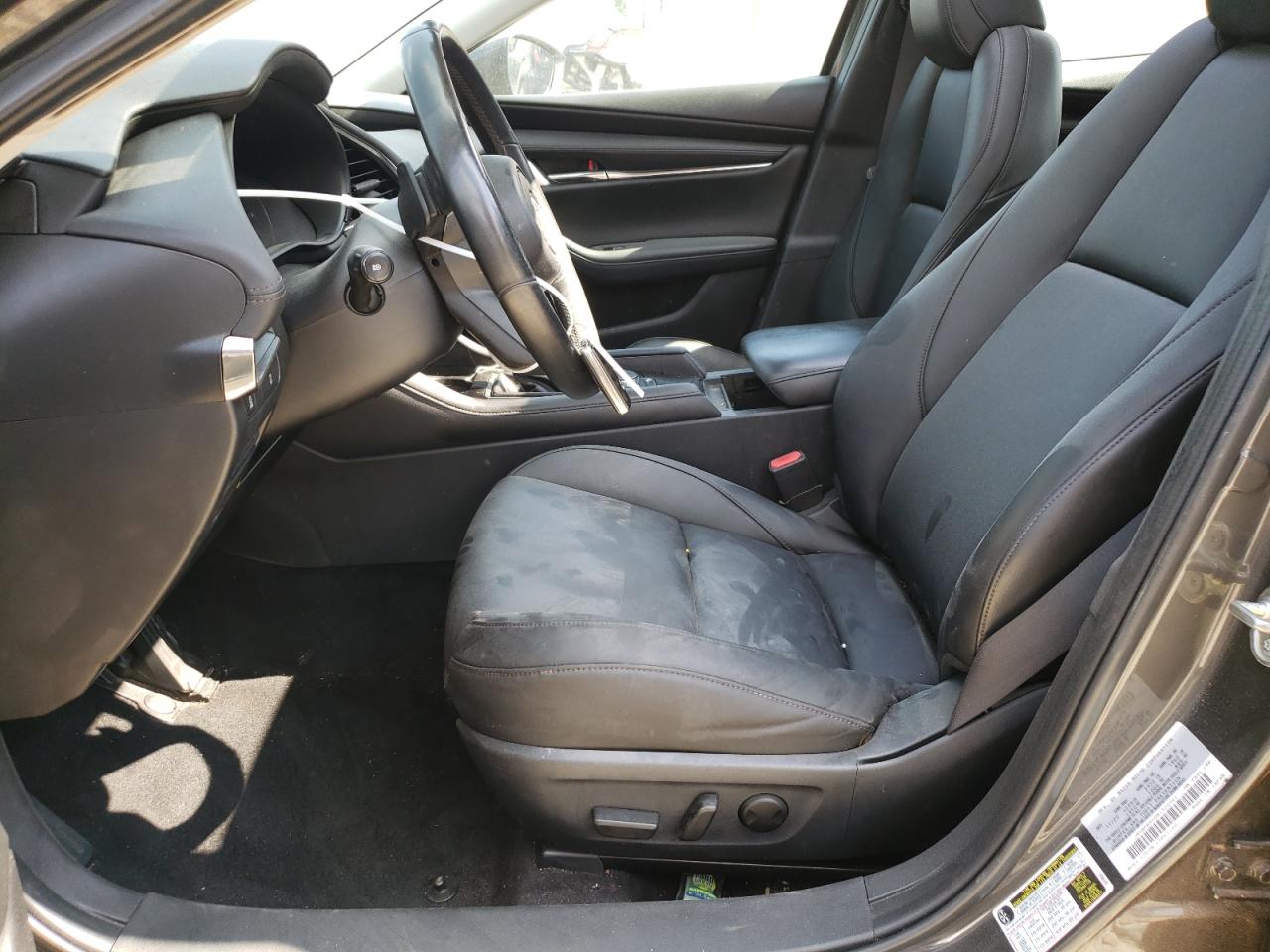 JM1BPBAY0M1320391 2021 Mazda 3