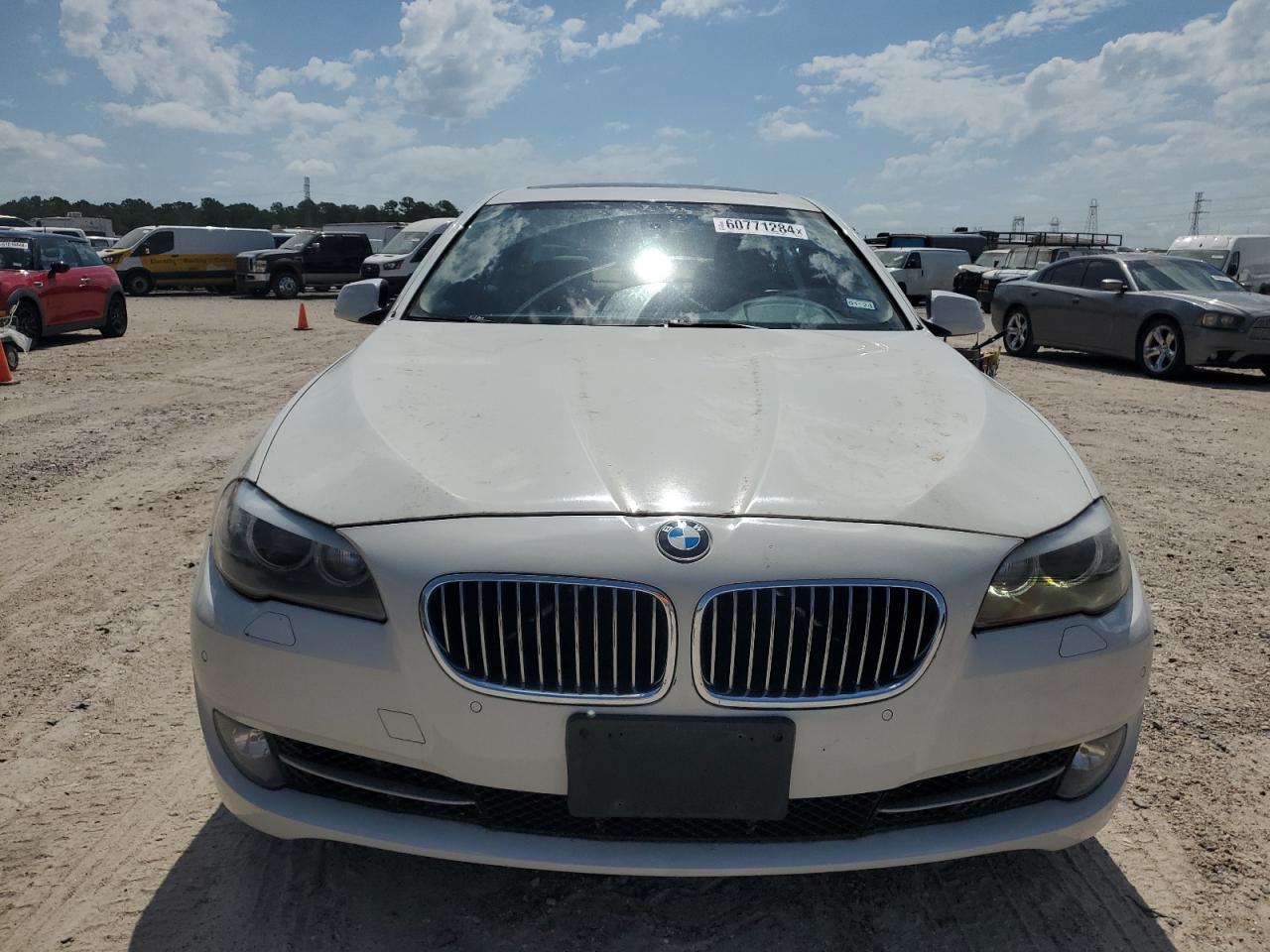 2012 BMW 535 I vin: WBAFR7C56CC811852