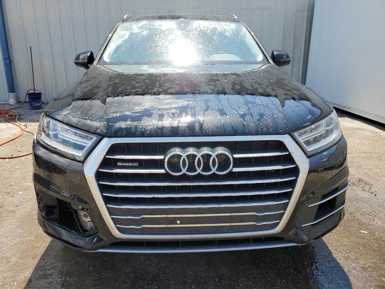 WA1LAAF75JD038140 2018 Audi Q7 Premium Plus