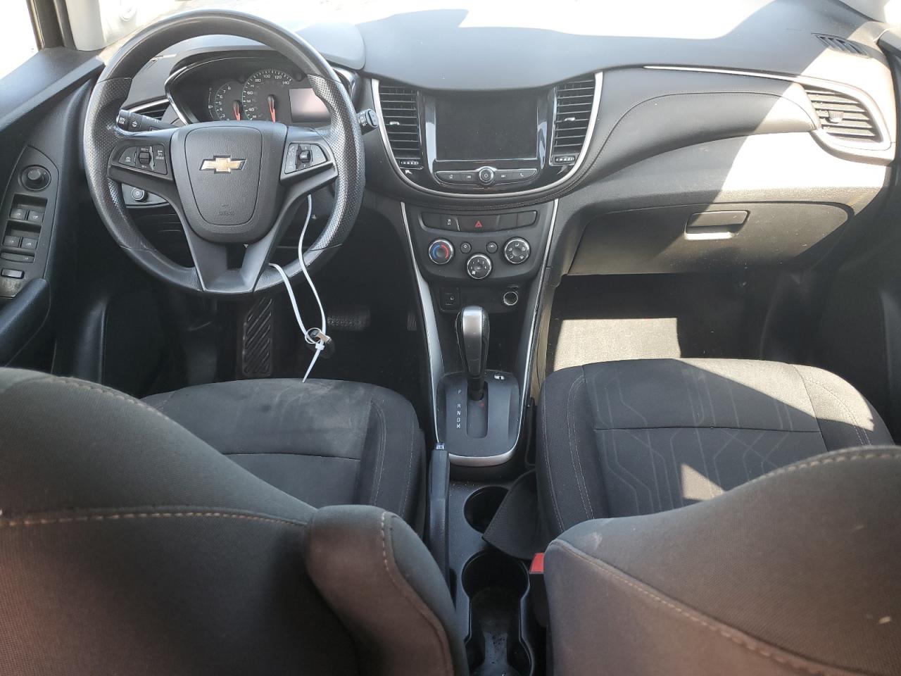 3GNCJPSB2KL222599 2019 Chevrolet Trax 1Lt