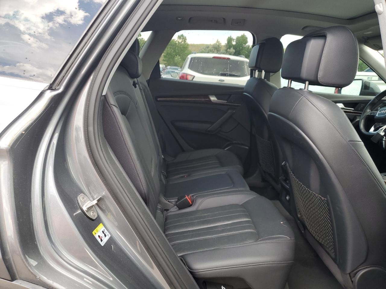 WA1BNAFY5J2015851 2018 Audi Q5 Premium Plus