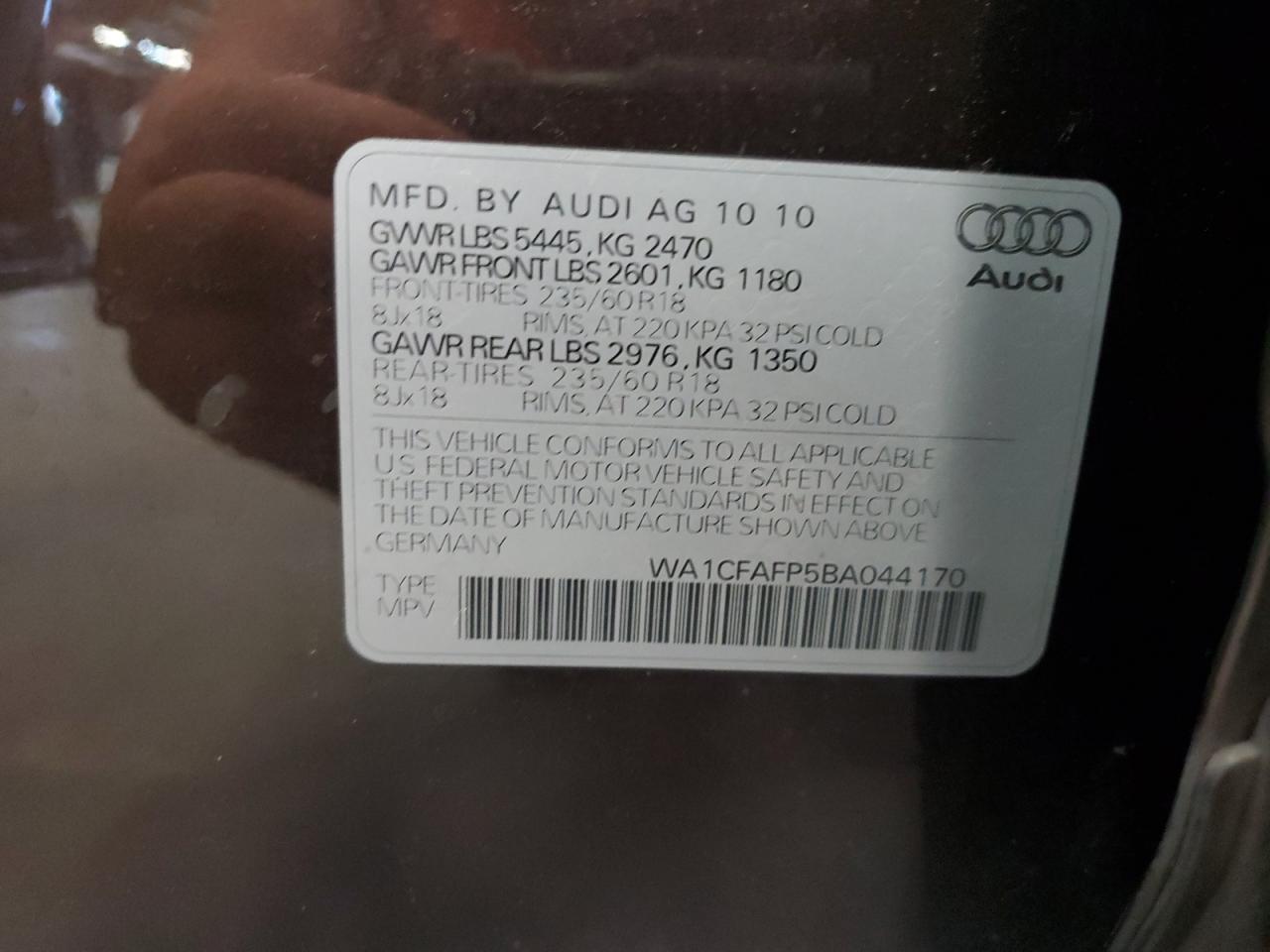 WA1CFAFP5BA044170 2011 Audi Q5 Premium