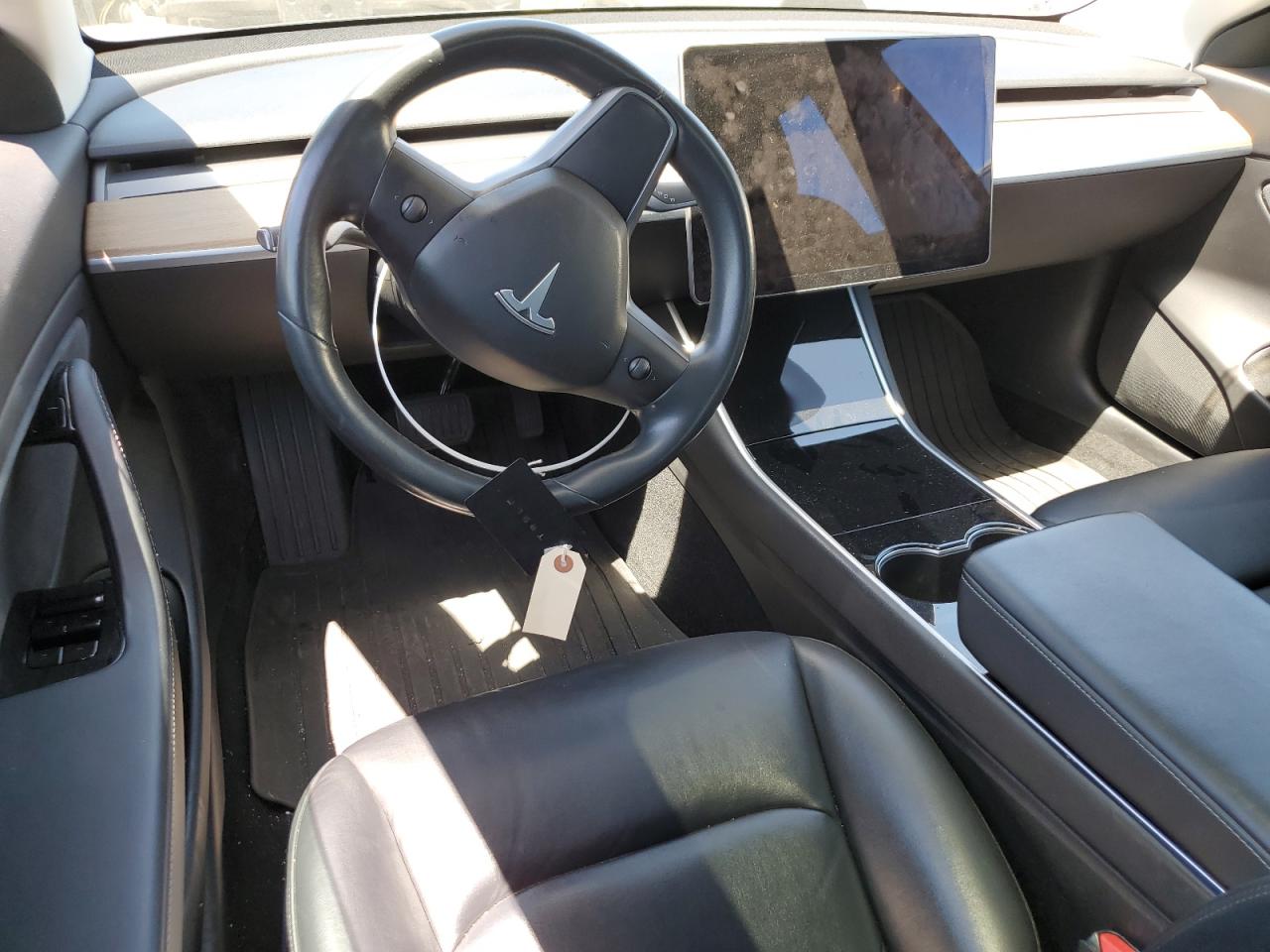 5YJ3E1EA2KF300844 2019 Tesla Model 3