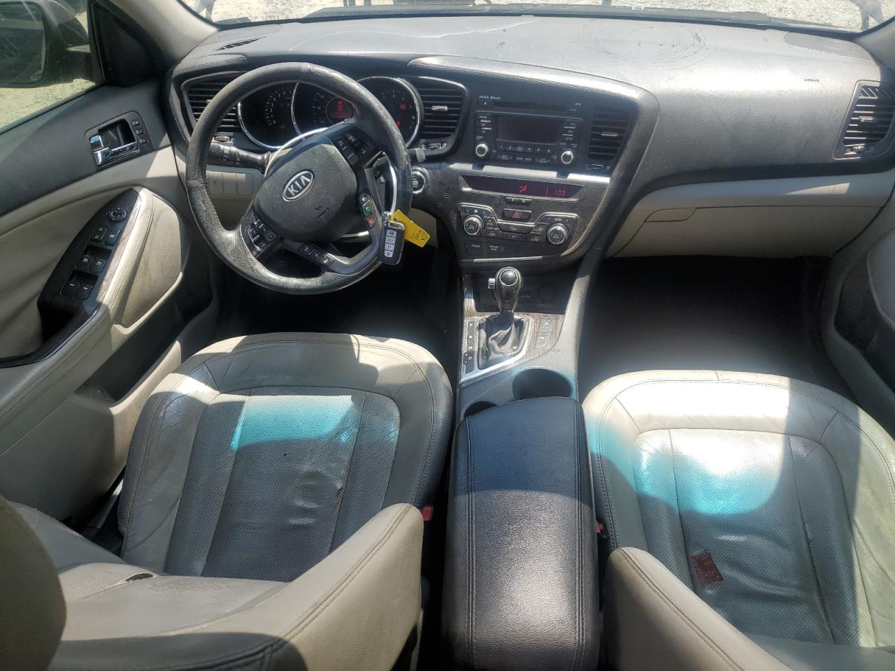 KNAGN4A71B5053716 2011 Kia Optima Ex