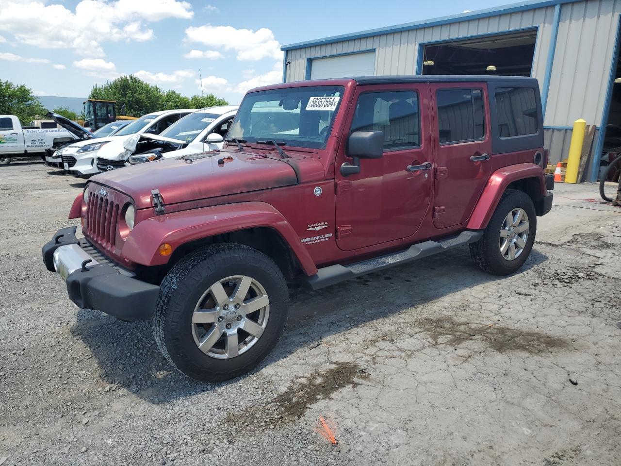 1C4BJWEG3DL608758 2013 Jeep Wrangler Unlimited Sahara