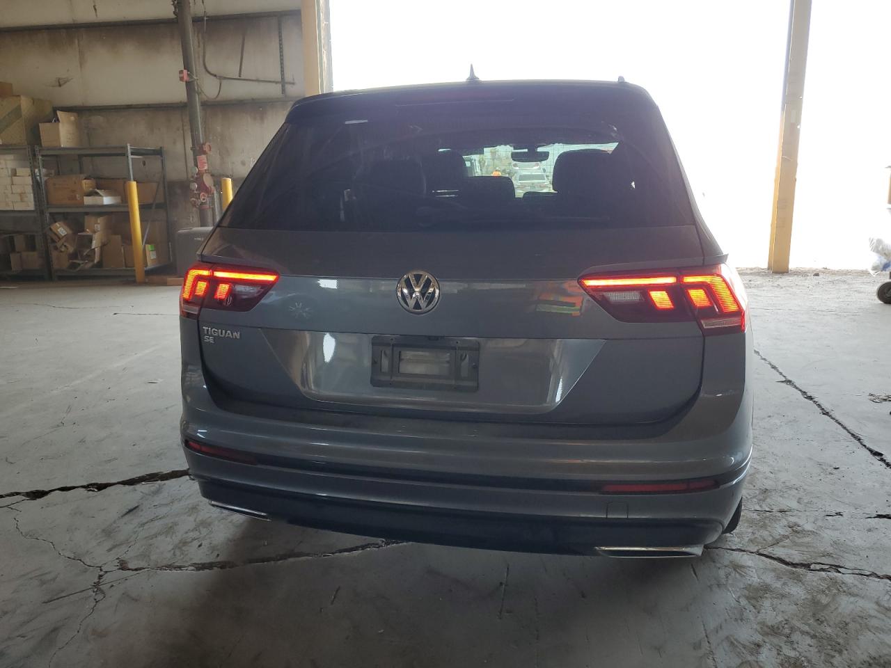 3VV3B7AX2MM006401 2021 Volkswagen Tiguan Se