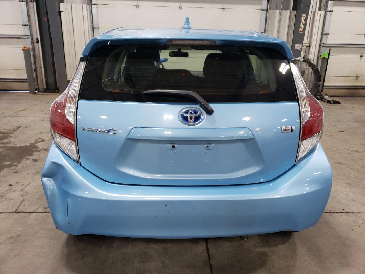 2015 Toyota Prius C vin: JTDKDTB32F1097839