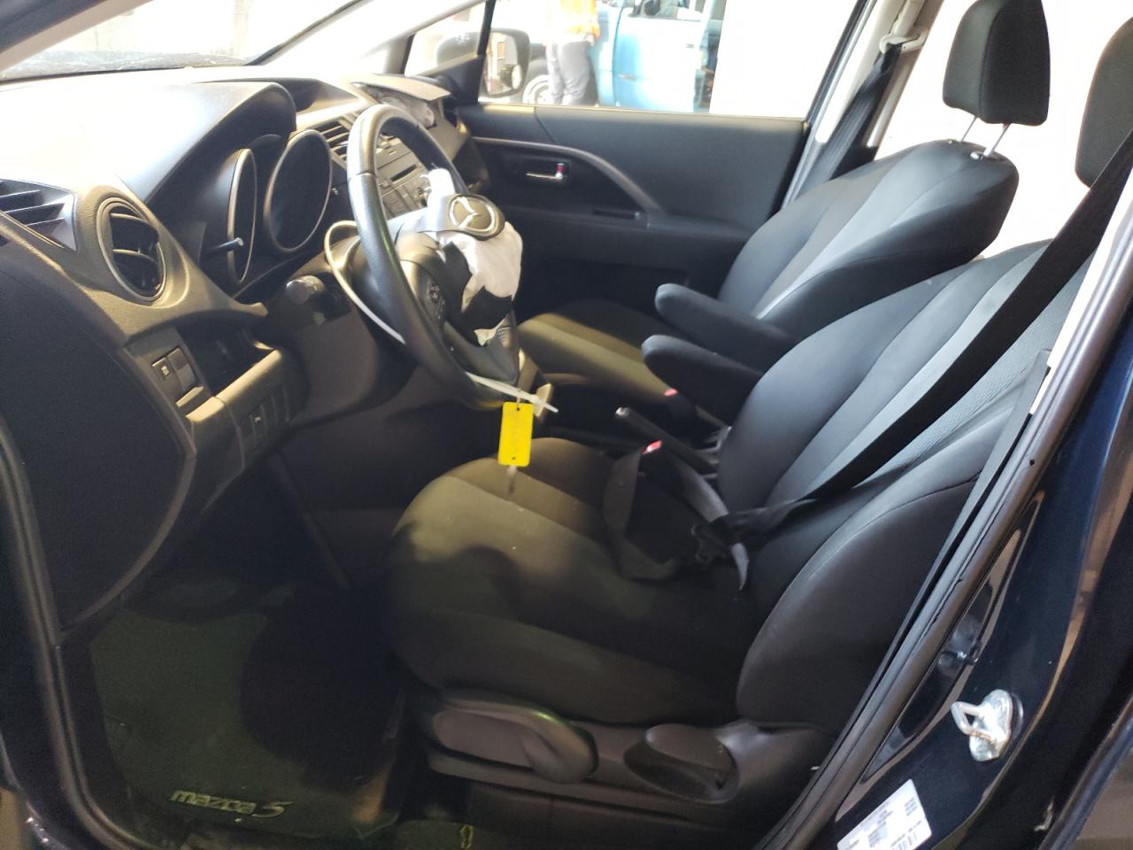 JM1CW2CL2E0171675 2014 Mazda 5 Touring