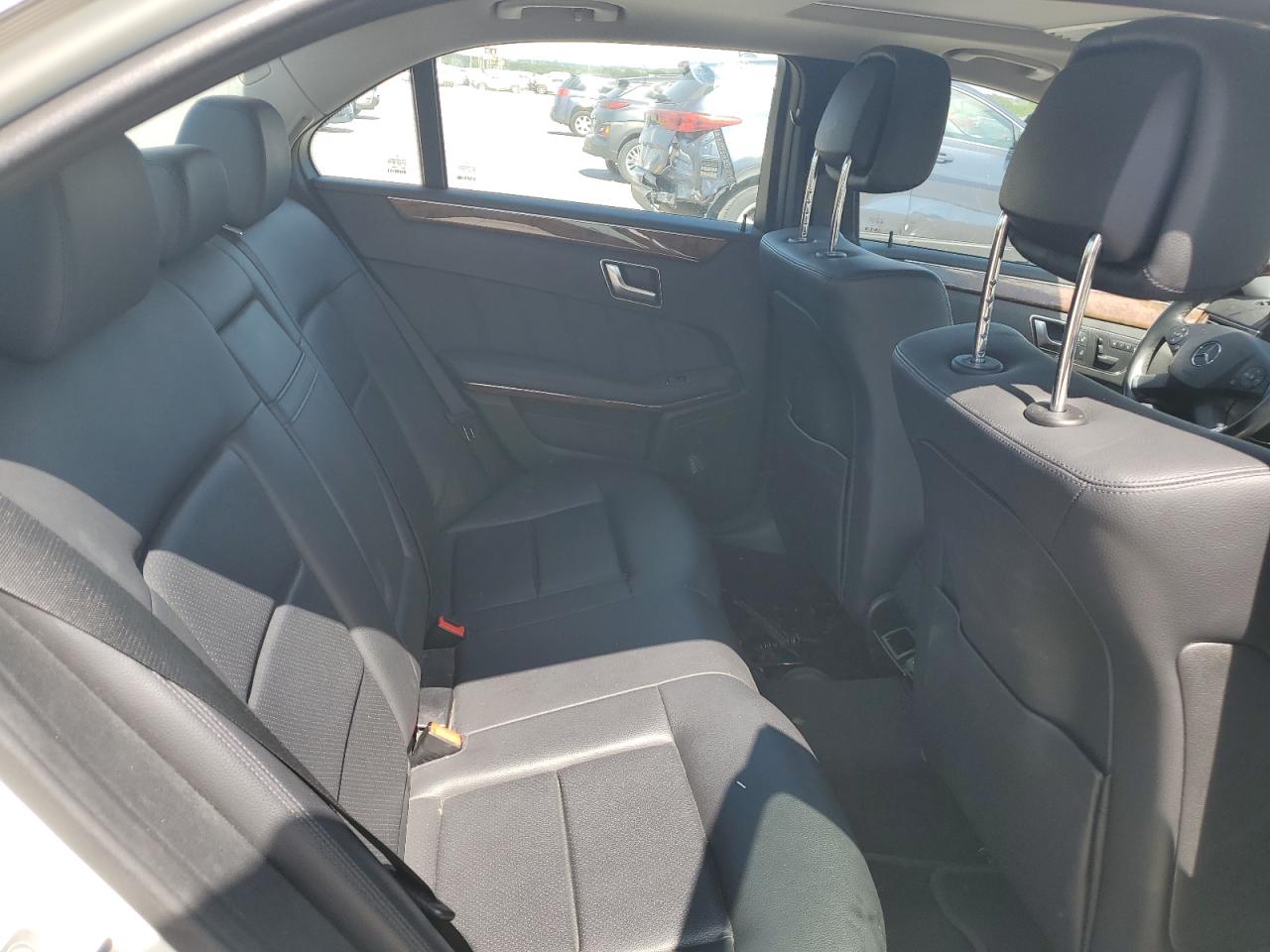 WDDHF5KB5CA530076 2012 Mercedes-Benz E 350