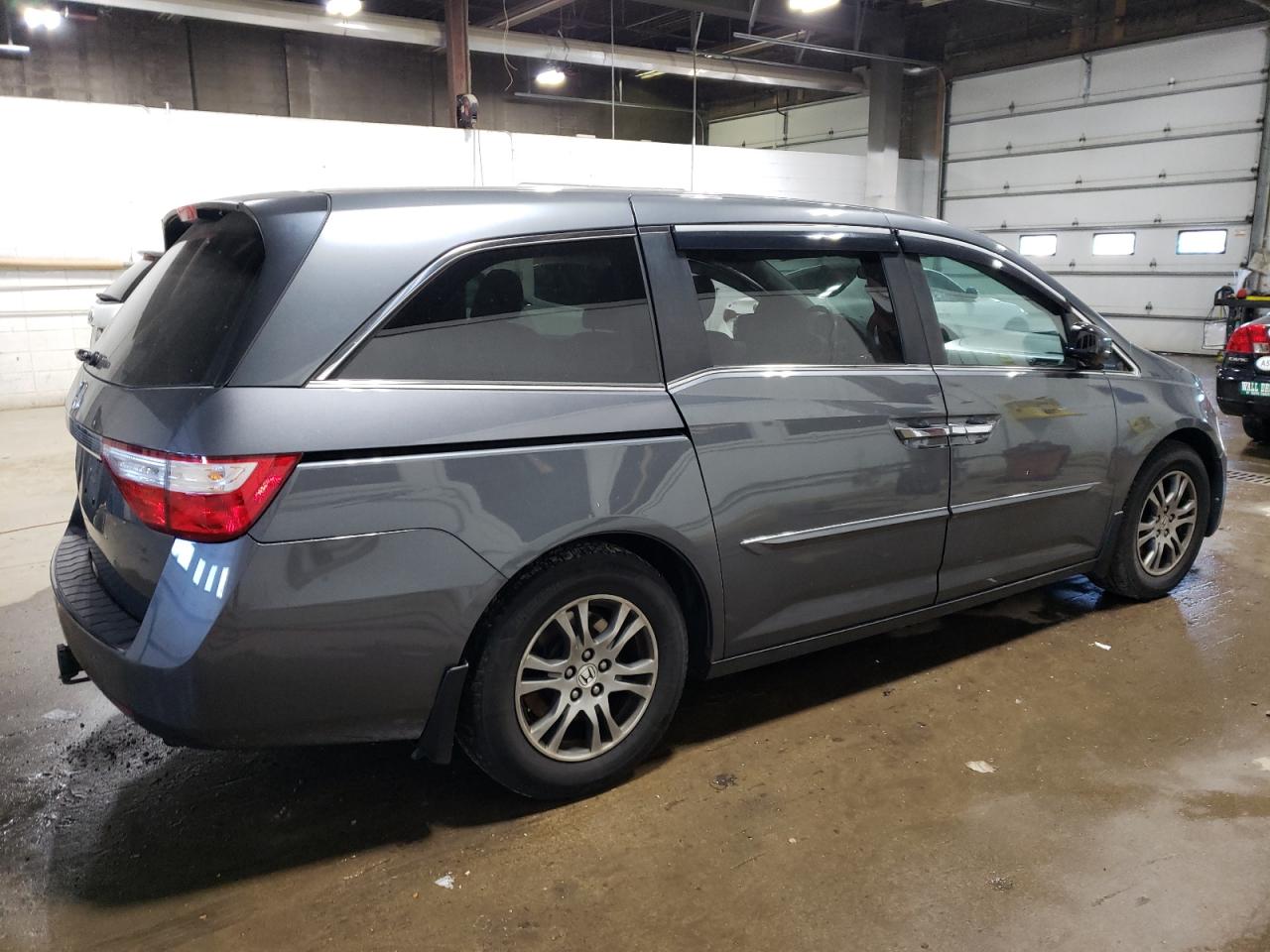 5FNRL5H41DB069175 2013 Honda Odyssey Ex