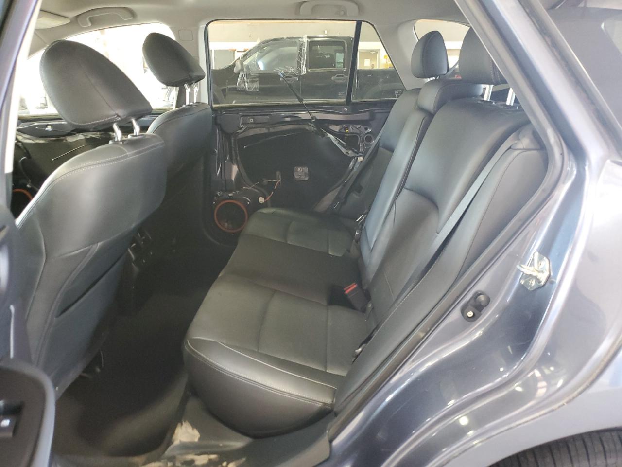 4S4BSBNC1G3211245 2016 Subaru Outback 2.5I Limited