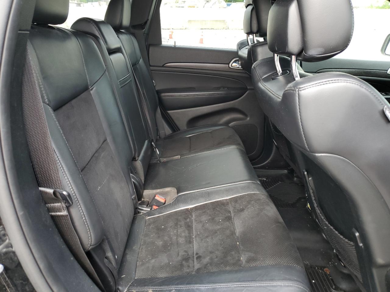 1C4RJFAG7HC734079 2017 Jeep Grand Cherokee Laredo