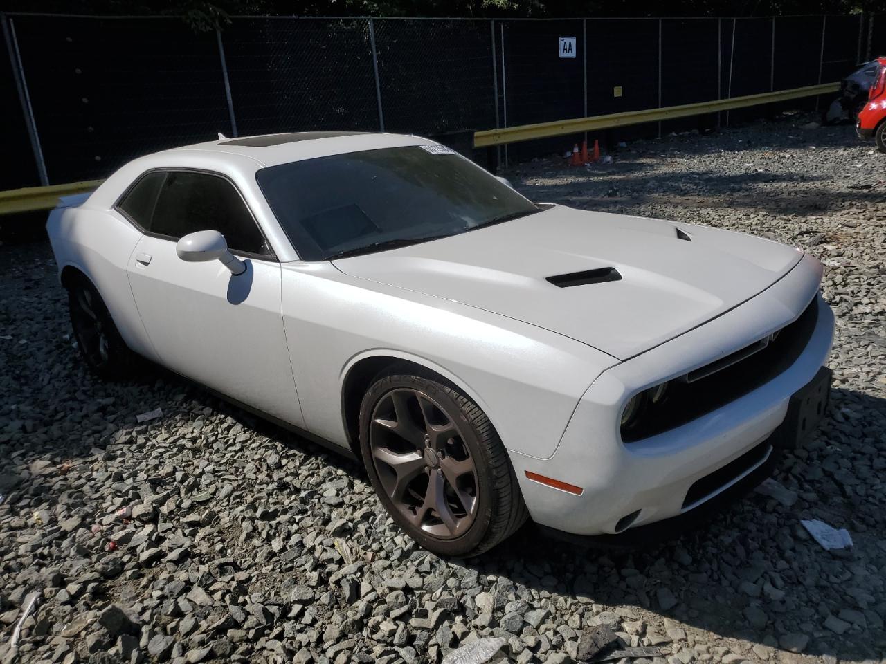 2C3CDZAG5GH256016 2016 Dodge Challenger Sxt