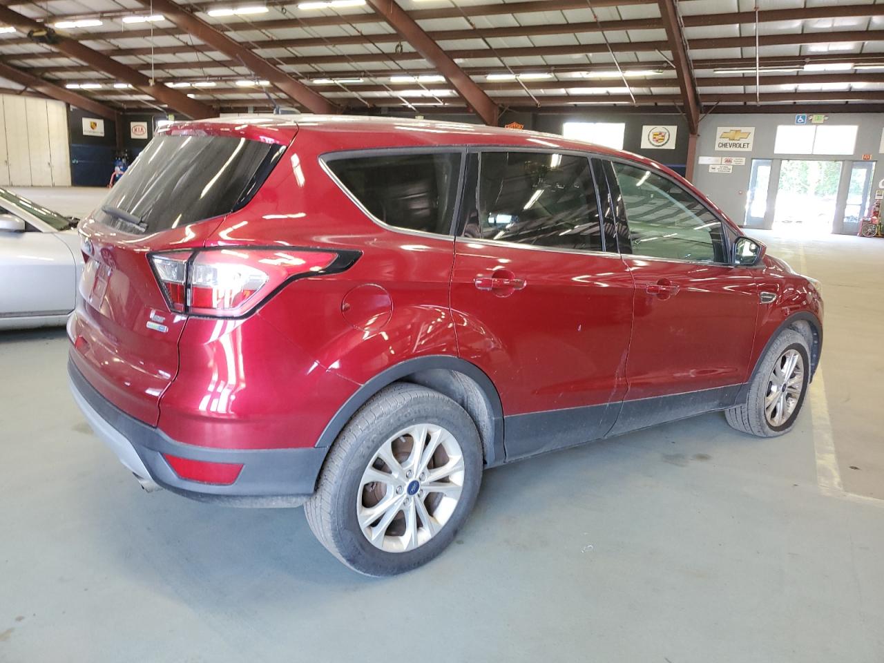 1FMCU9GD4HUD71130 2017 Ford Escape Se