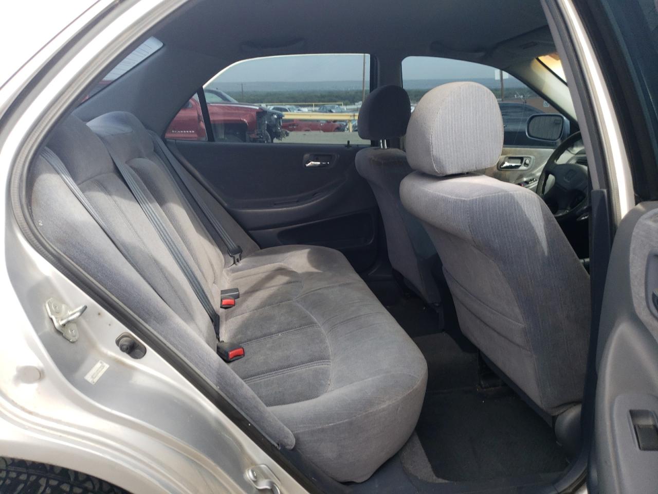 1HGCG5648XA138066 1999 Honda Accord Lx