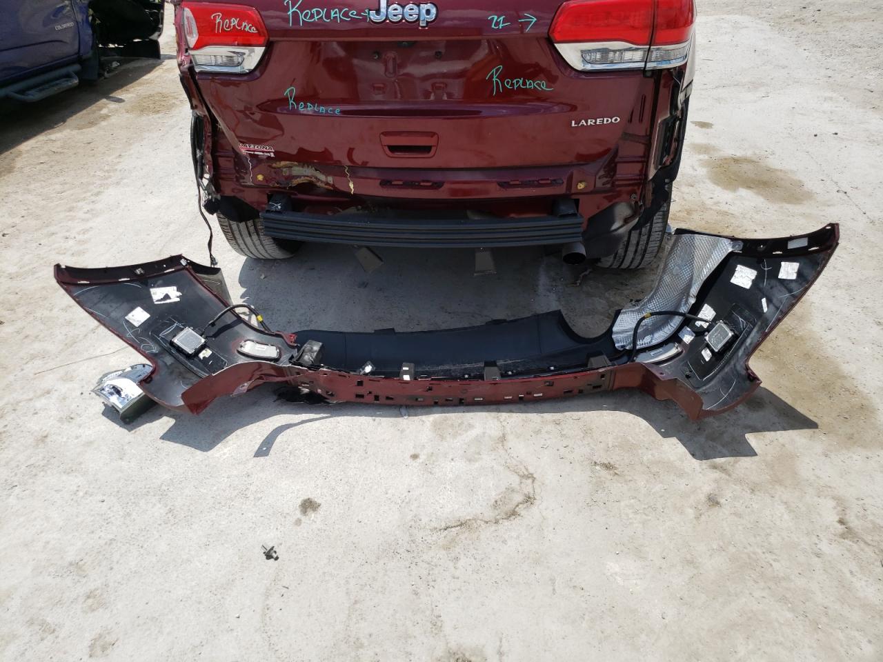 1C4RJEAG2KC732371 2019 Jeep Grand Cherokee Laredo