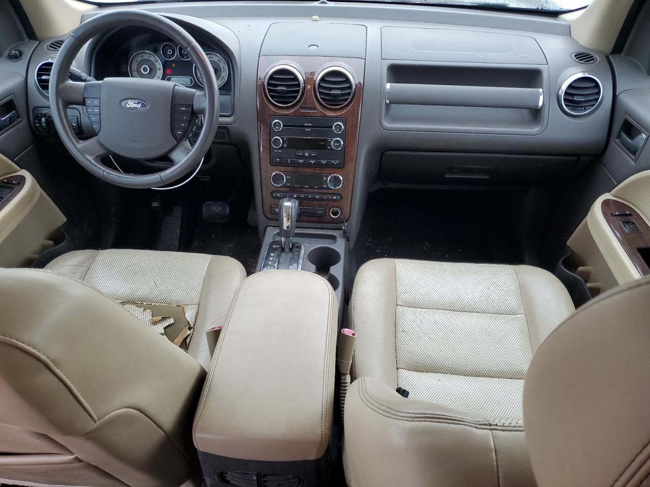 1FMDK07WX8GA45855 2008 Ford Taurus X Eddie Bauer