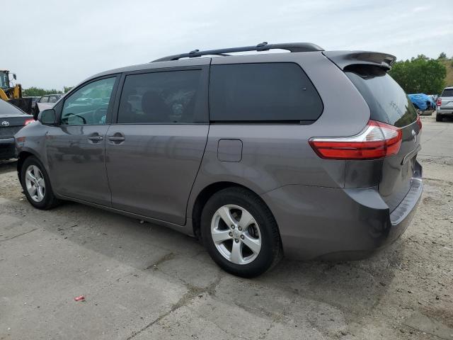 VIN 5TDKK3DC2GS695694 2016 Toyota Sienna, LE no.2