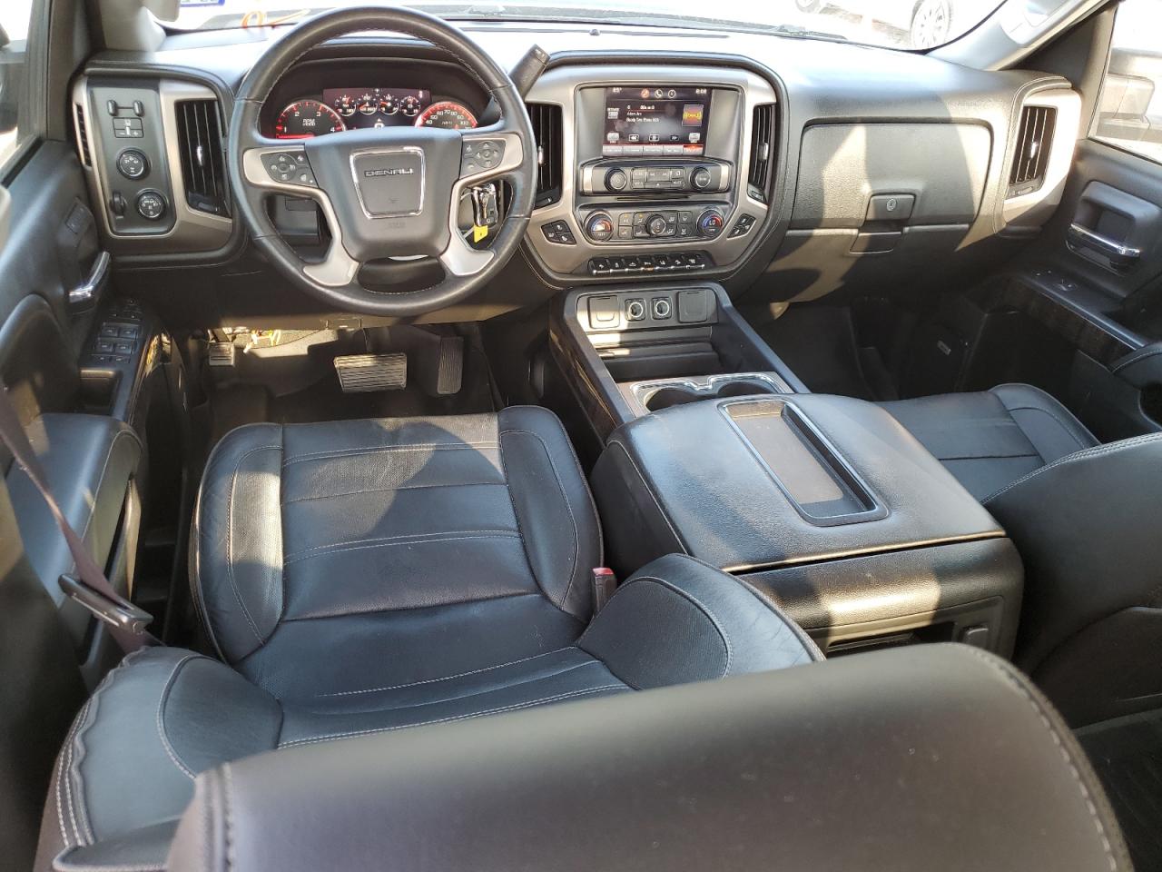 1GT120E88FF653923 2015 GMC Sierra K2500 Denali
