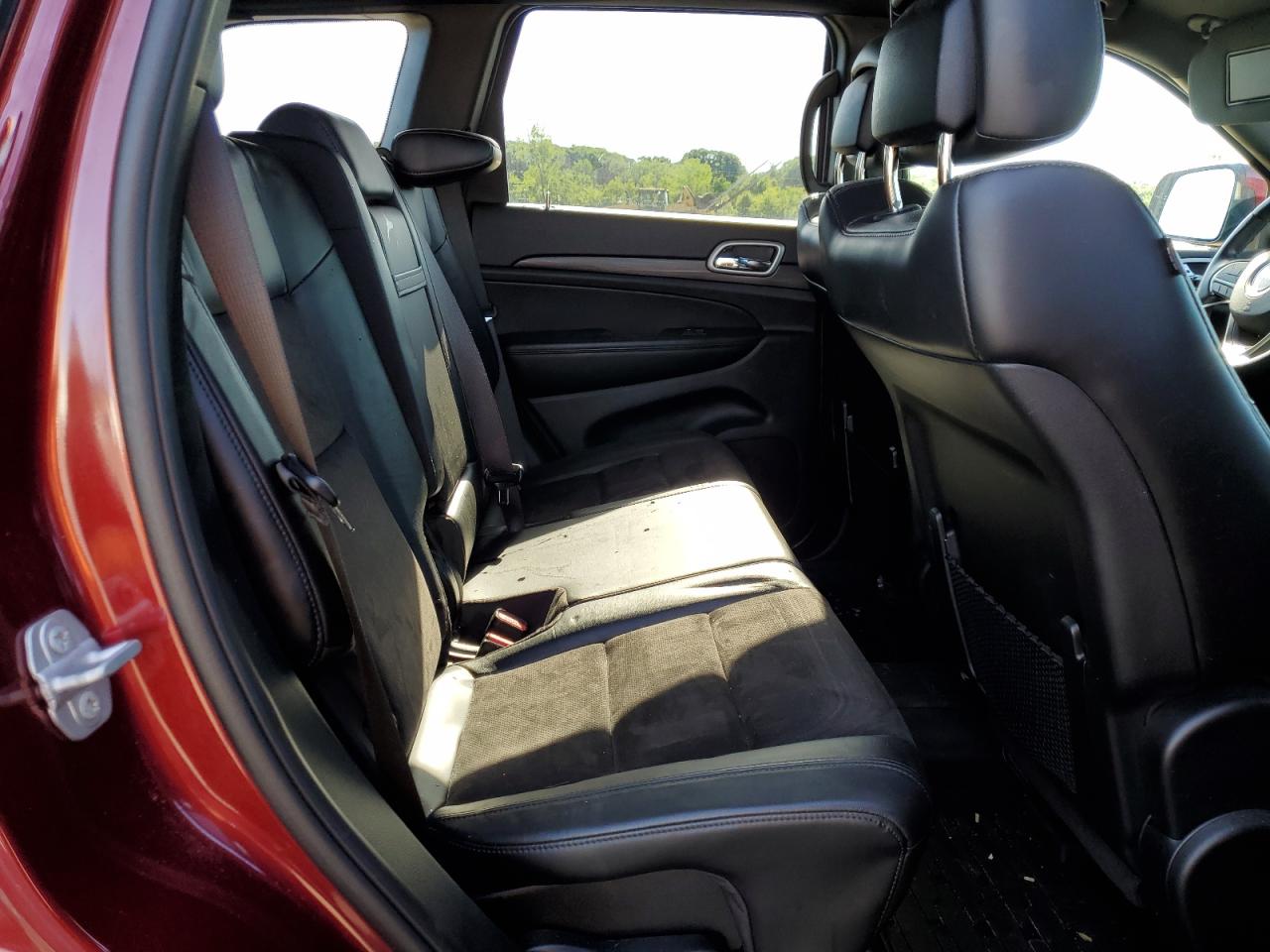 1C4RJFAG6LC208907 2020 Jeep Grand Cherokee Laredo