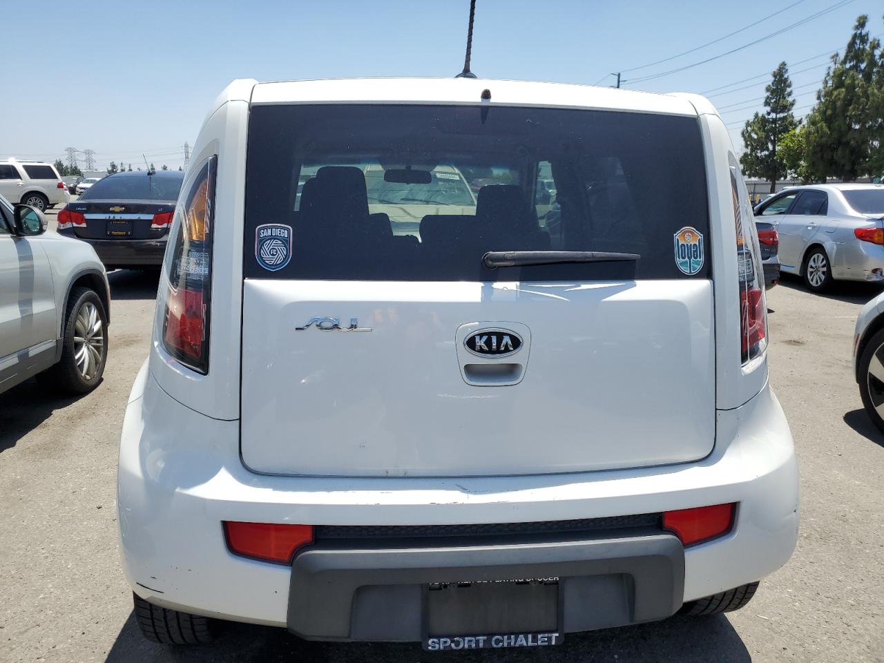 KNDJT2A23B7331320 2011 Kia Soul +