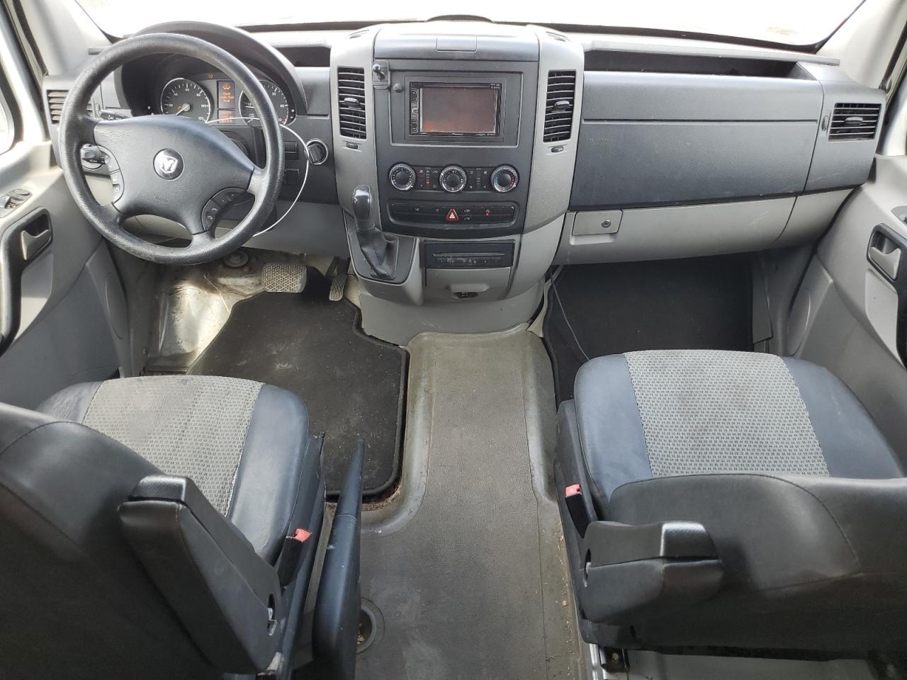 WDWPE745785244951 2008 Dodge Sprinter 2500