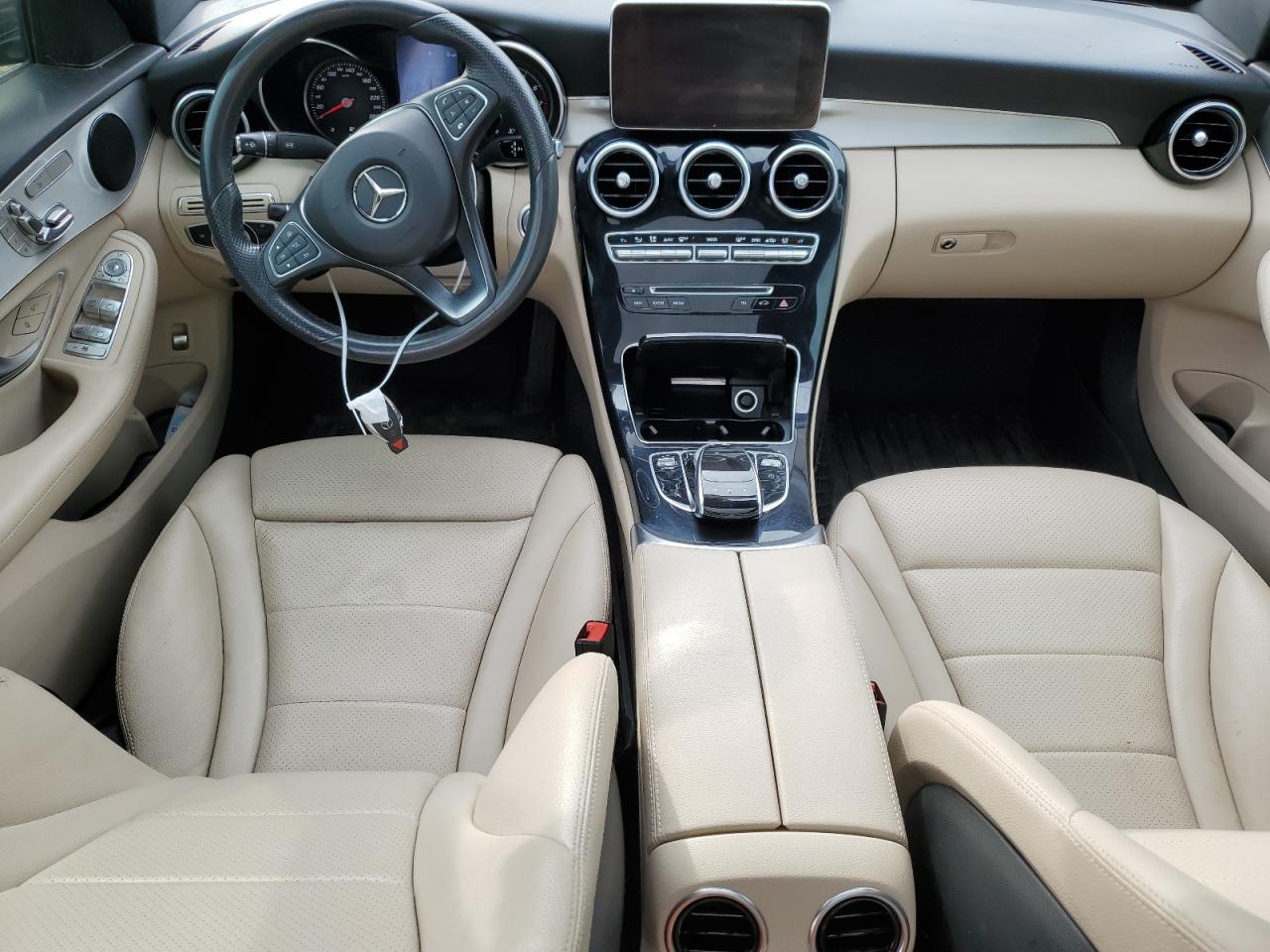 55SWF4KB6HU221550 2017 Mercedes-Benz C 300 4Matic