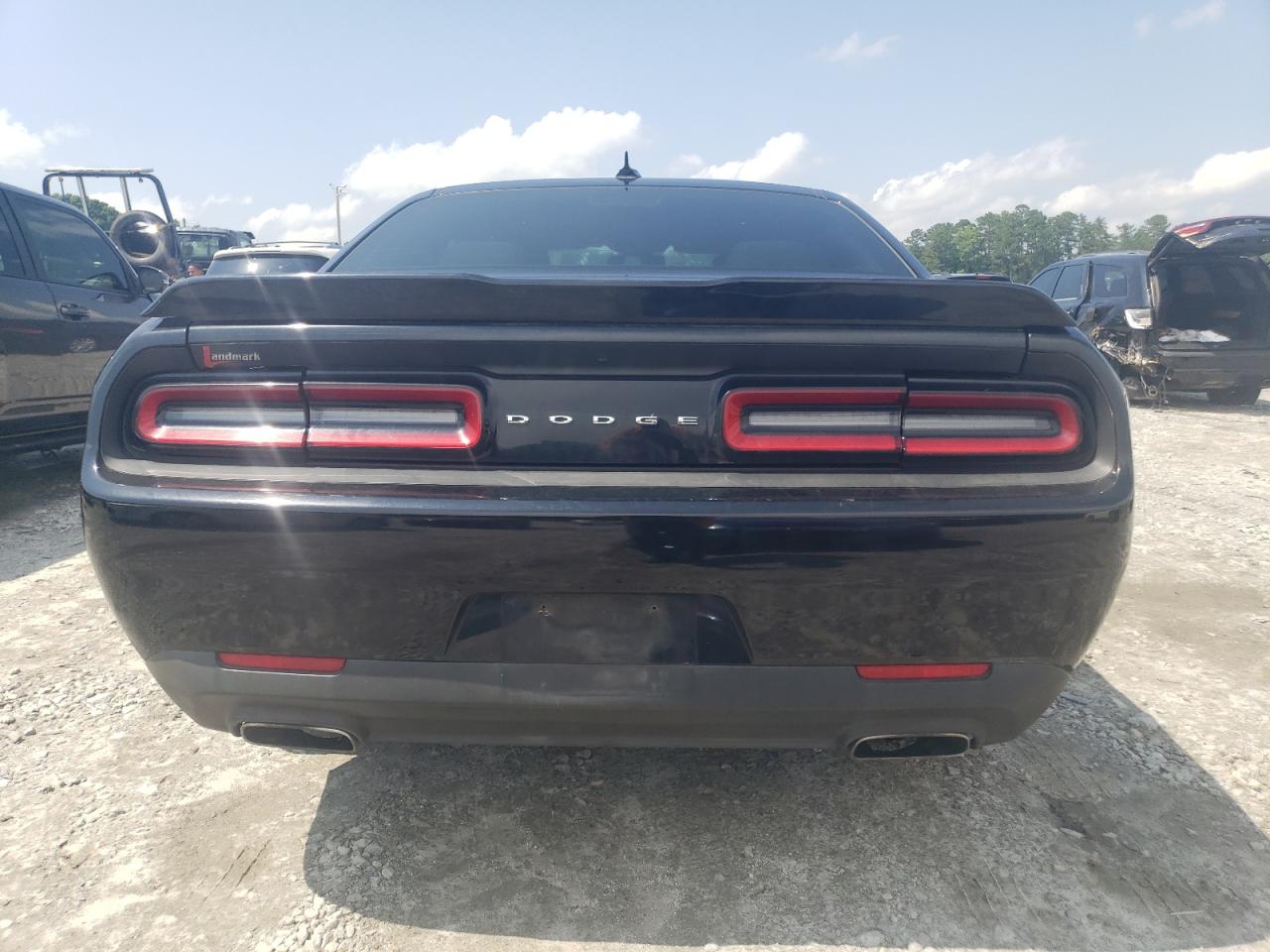 2C3CDZAG4FH928033 2015 Dodge Challenger Sxt