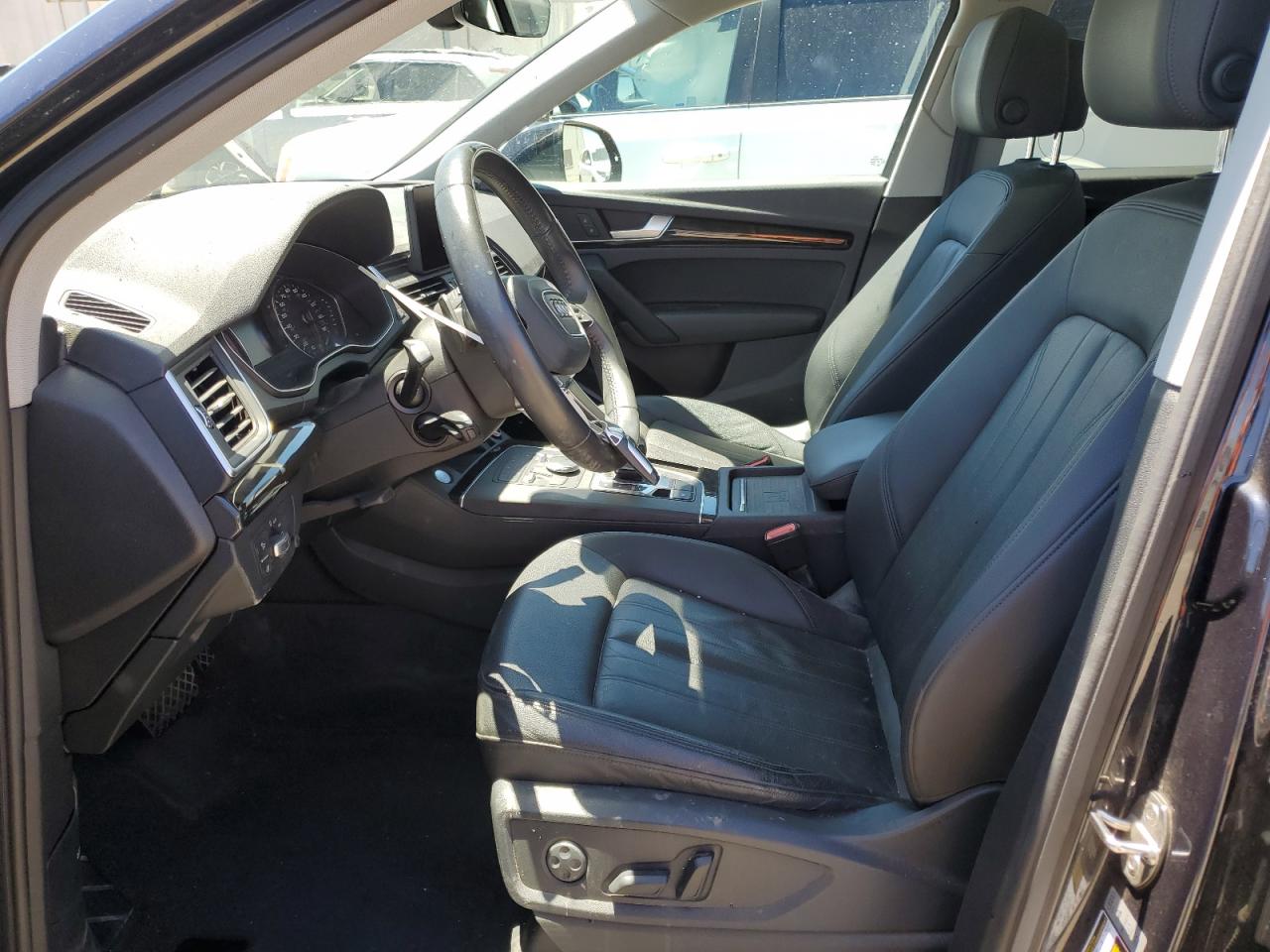 WA1ANAFY0L2022544 2020 Audi Q5 Premium