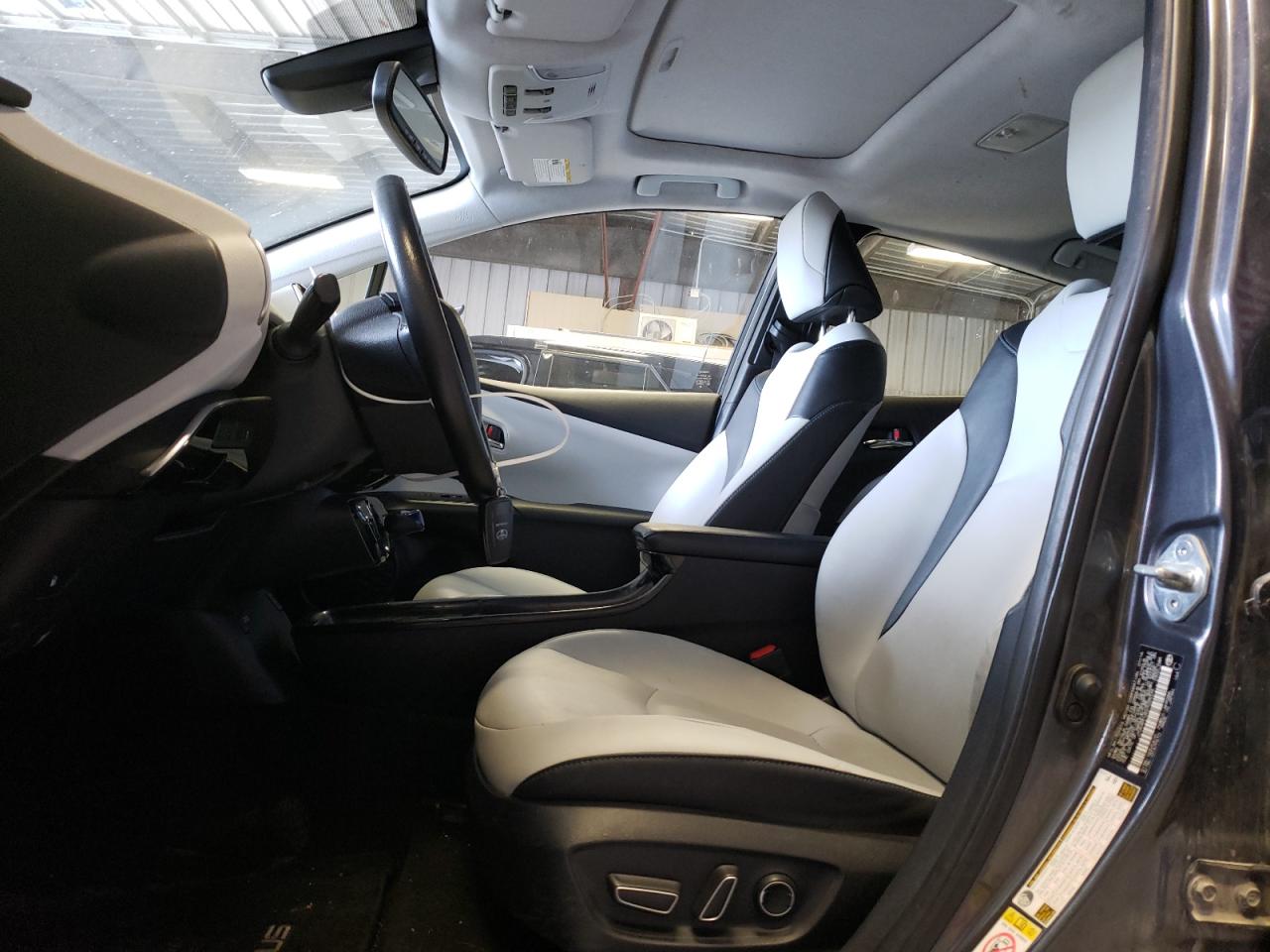 JTDKARFU6G3028334 2016 Toyota Prius