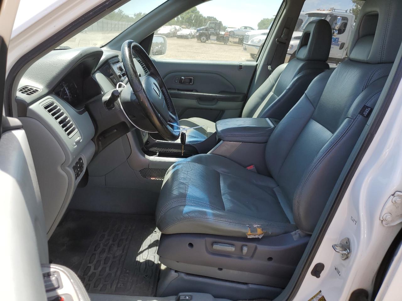 2HKYF185X5H540666 2005 Honda Pilot Exl