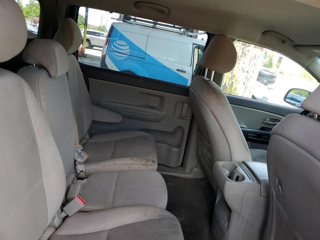 2016 Kia Sedona - Image 10