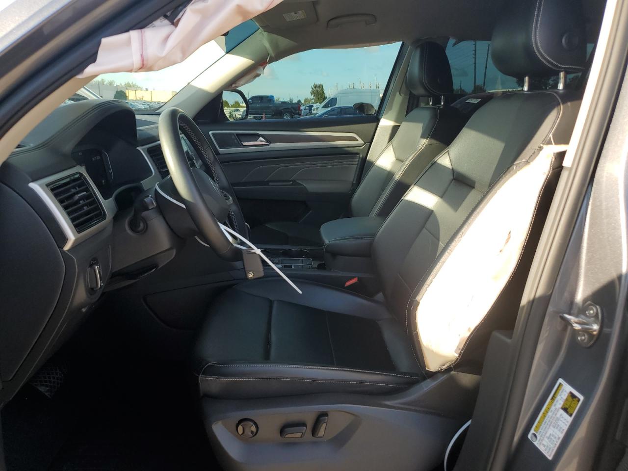 1V2WR2CA8NC526719 2022 Volkswagen Atlas Se